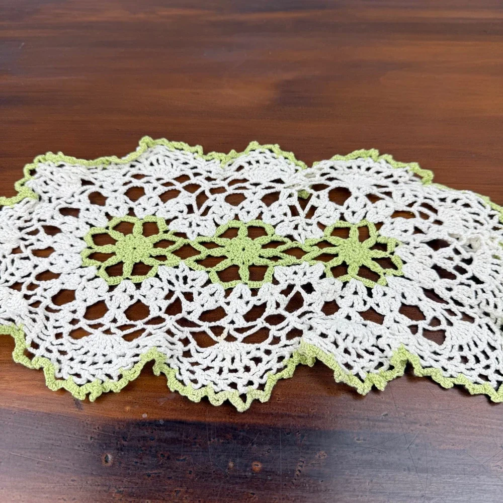 Vintage Handmade Crochet Doily Set 3pc Cottage Sage Green Floral Pineapple Lace